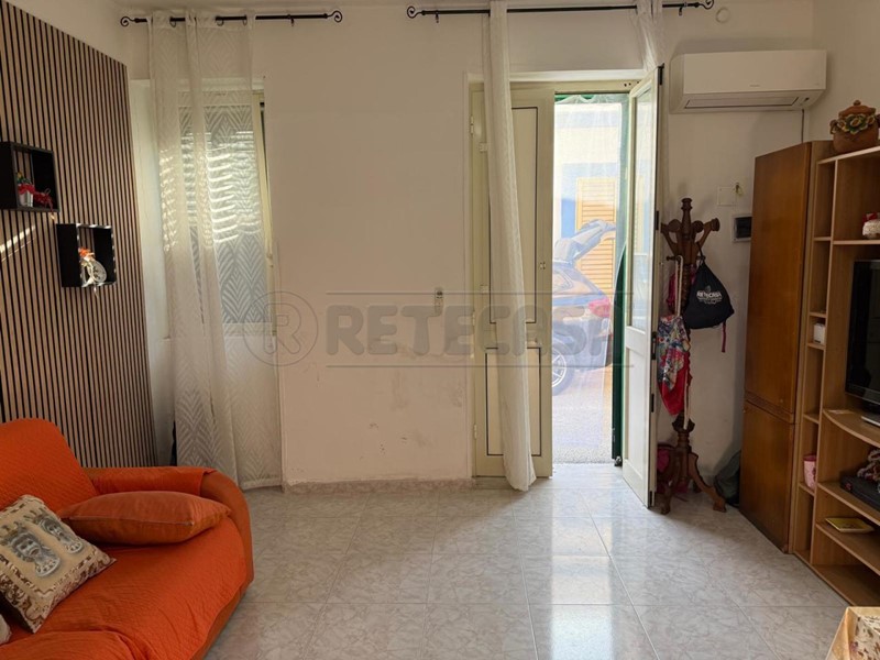 Casa Semi Indipendente in Vendita a Messina, 500€, 50 m², arredato