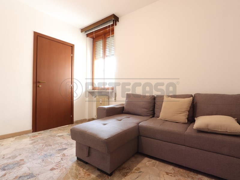 Stanza in Affitto a Vicenza, 475€, 182 m², arredato