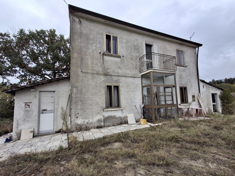 Casa Indipendente in Vendita a Novafeltria, 85'000€, 176 m²