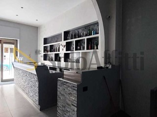 Capannone in Affitto a Torino, zona Borgo Vittoria, 430€, 85 m²