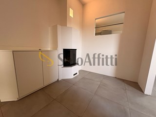 Appartamento in Affitto a Siena, zona Malafrasca, 1'200€, 148 m²