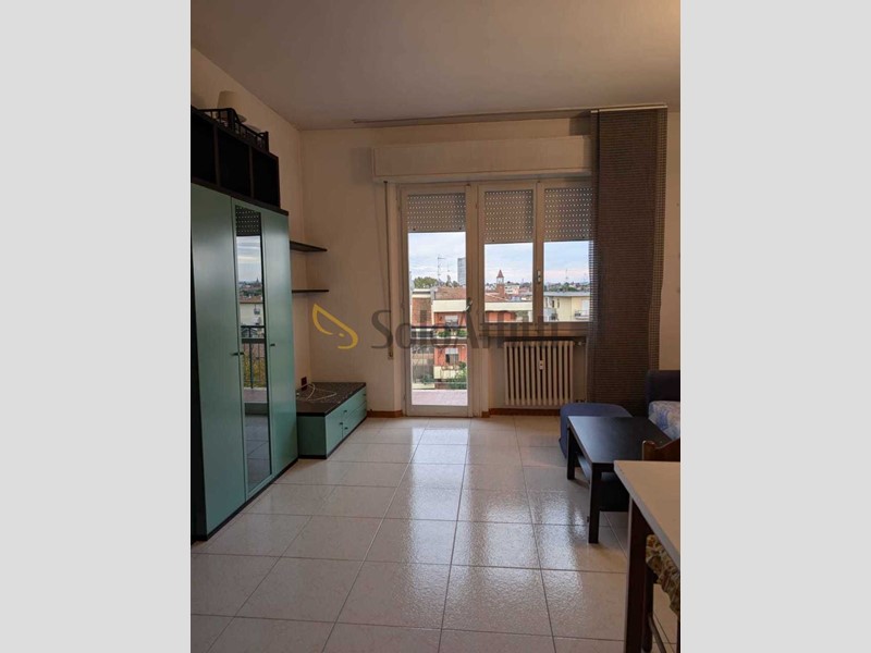 Trilocale in Affitto a Rimini, 630€, 60 m²