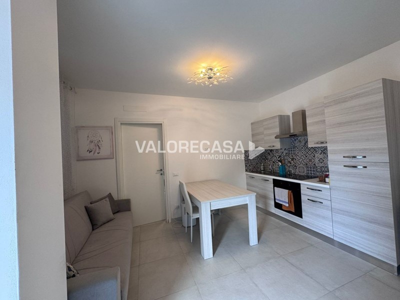 Trilocale in Vendita a Carrara, zona Marina Di Carrara, 200'000€, 55 m², arredato