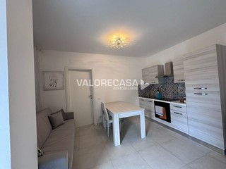 Trilocale in Vendita a Carrara, zona Marina Di Carrara, 200'000€, 55 m², arredato