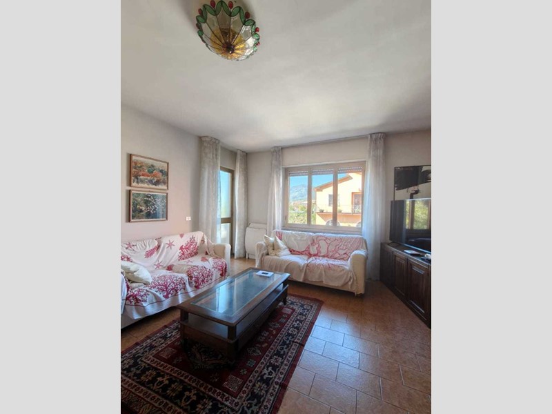 Appartamento in Vendita a Tresana, 95'000€, 100 m²