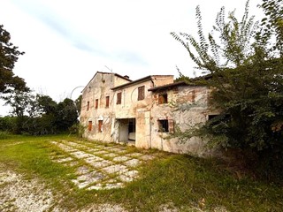 Casa Indipendente in Vendita a Campodoro, 240'000€, 200 m²