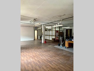 Laboratorio in Affitto a Arcugnano, 700€, 160 m²