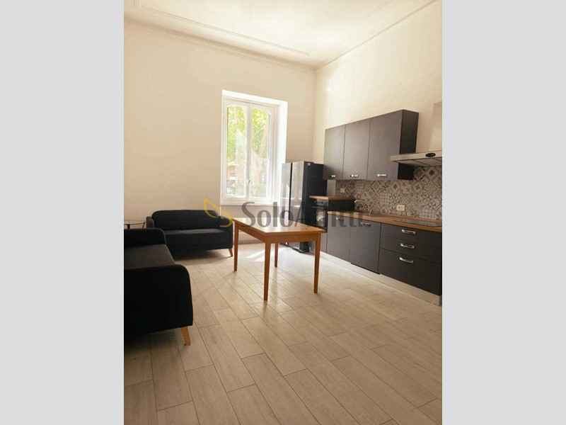 Stanza in Affitto a Torino, zona Crocetta, 600€, 110 m², arredato