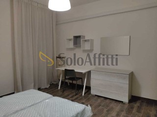 Stanza in Affitto a Modena, 280&euro;, 80 m², arredato