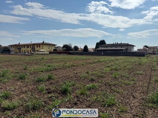Terreno edificabile in Vendita a Rovato, 65'000€, 650 m²