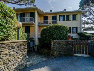 Appartamento in Vendita a Arenzano, 698'000€, 161 m²