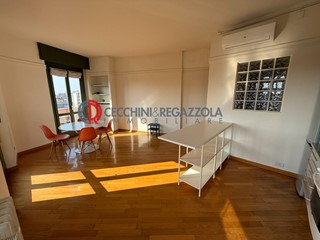 Bilocale in Vendita a Milano, 490'000€, 74 m²