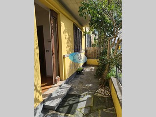 Casa Indipendente in Vendita a Viareggio, 610'000€, 210 m²