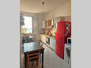 Appartamento in Vendita a Genova, 98'000€, 60 m²
