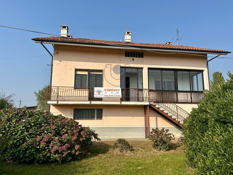 Casa Semi Indipendente in Vendita a Feletto, 225'000€, 280 m²