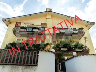 Trilocale in Vendita a Roma, 283'500&euro;, 80 m²