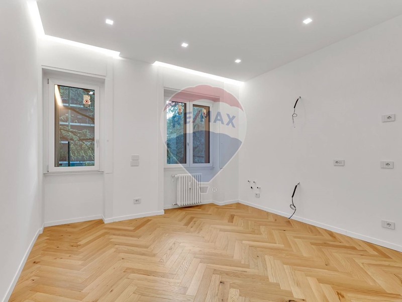 Bilocale in Vendita a Milano, 362'000€, 56 m²