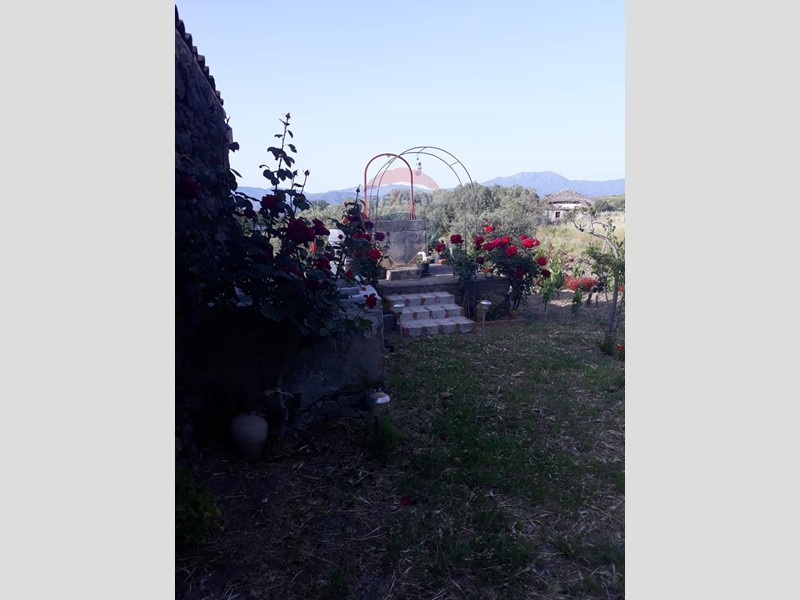 Casa Indipendente in Vendita a Castiglione di Sicilia, 179'000€, 75 m²