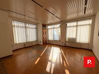 Appartamento in Affitto a Napoli, 2'500€, 220 m²