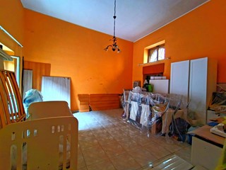 Bilocale in Vendita a Brusciano, 79'000€, 75 m²