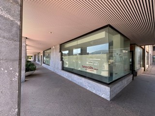 Ufficio in Vendita a Avellino, 550'000&euro;, 360 m²