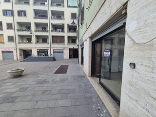 Immobile commerciale in Vendita a Avellino, 60'000&euro;, 55 m²