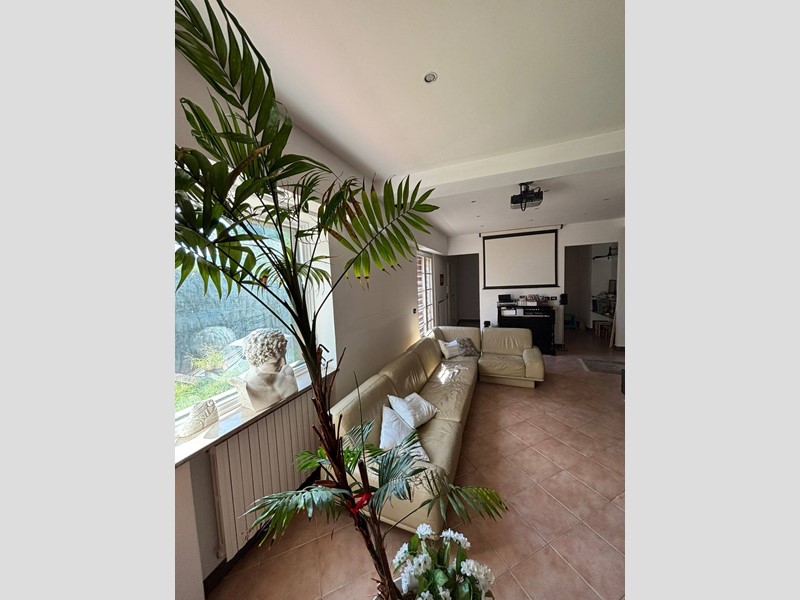 Quadrilocale in Vendita a Avellino, 480'000&euro;, 221 m²