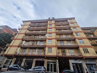 Quadrilocale in Vendita a Avellino, 159'000&euro;, 150 m²