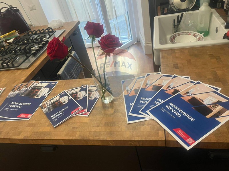 Appartamento in Vendita a Roma, 430'000€, 100 m²