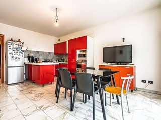 Appartamento in Vendita a Torino, 290'000€, 120 m²