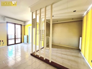 Quadrilocale in Vendita a Torano Nuovo, 68'000€, 114 m²