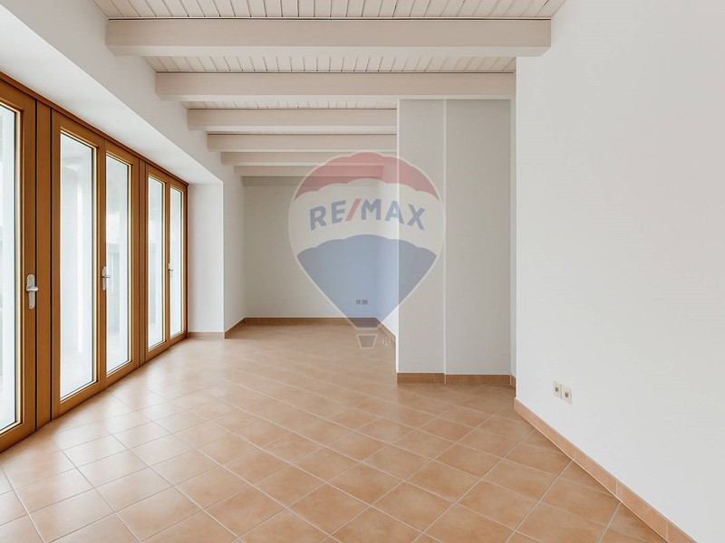 Trilocale in Vendita a Cornate d'Adda, 287'000&euro;, 144 m²