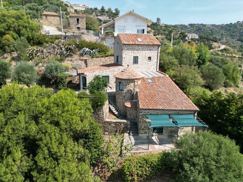 Villa in Vendita a Castellabate, 570'000&euro;, 212 m²