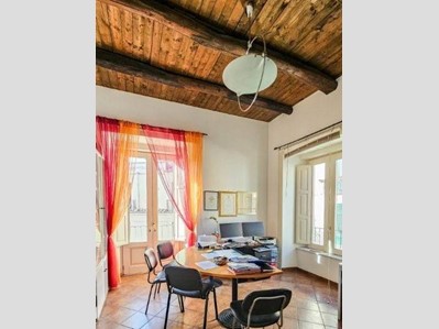 Quadrilocale in Vendita a Salerno, 650'000&euro;, 135 m²