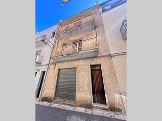 Casa Indipendente in Vendita a Alcamo, 110'000€, 280 m²