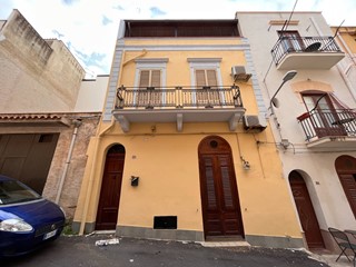 Casa Indipendente in Vendita a Castellammare del Golfo, 165'000€, 120 m²