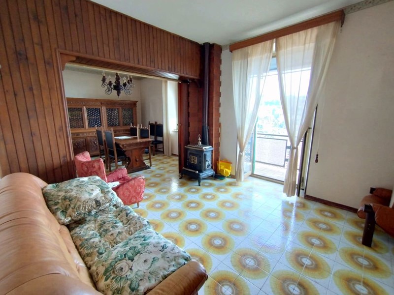 Quadrilocale in Vendita a Tagliacozzo, 62'000€, 80 m²