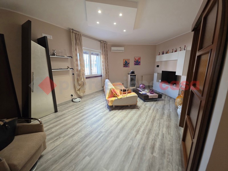 Villa in Vendita a Taranto, 230'000€, 140 m²