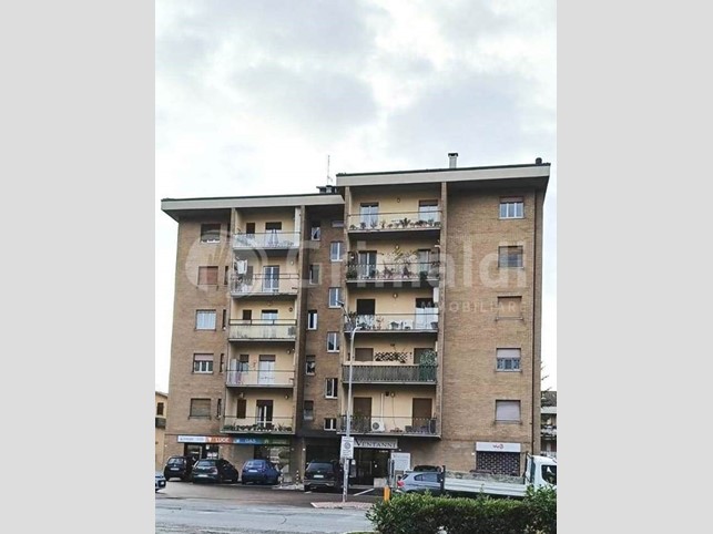 Trilocale in Vendita a Corciano, 100'000€, 89 m²