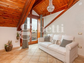 Attico in Vendita a Mugnano di Napoli, 130'000€, 80 m²