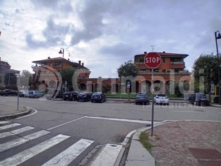 Negozio in Vendita a Pantigliate, 95'000€, 92 m²