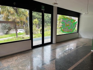 Negozio in Vendita a Bassano del Grappa, 145'000€, 200 m²