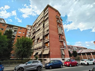 Quadrilocale in Vendita a Torino, 108'000€, 100 m², arredato