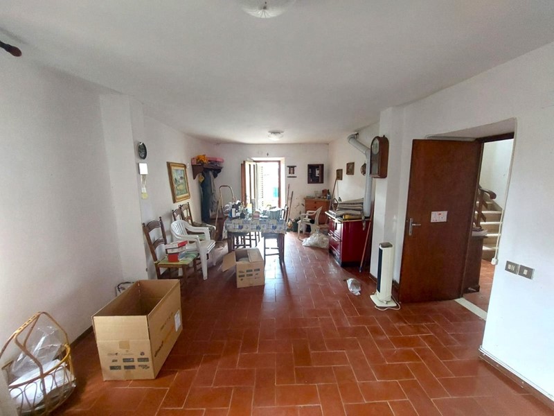 Casa Indipendente in Vendita a Vernio, 59'000€, 90 m²