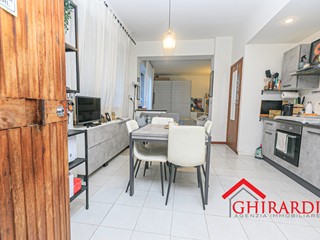 Trilocale in Vendita a Genova, zona Pegli, 98'000€, 48 m², arredato