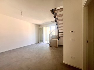 Appartamento in Vendita a Cesena, 328'000€, 173 m², con Box