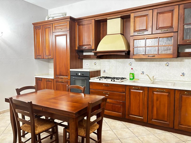 Trilocale in Vendita a Salsomaggiore Terme, 95'000&euro;, 97 m²