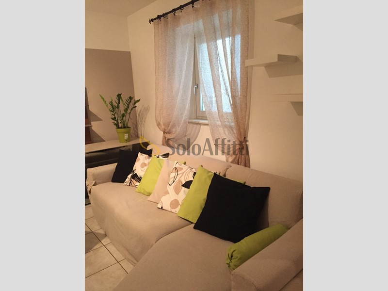 Bilocale in Affitto a Trieste, zona Piazza UnitÃ  d'Italia, 800€, 55 m², arredato