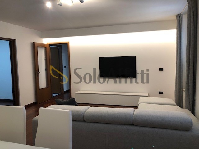 Trilocale in Affitto a Trieste, zona Corso Italia, 1'180€, 108 m², arredato