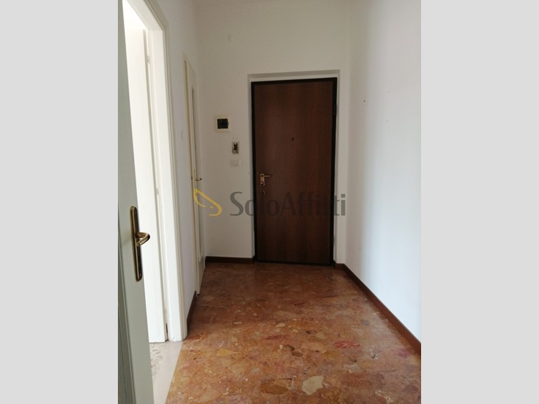 Bilocale in Affitto a Chieri, zona Strada Andezeno, 380€, 50 m²